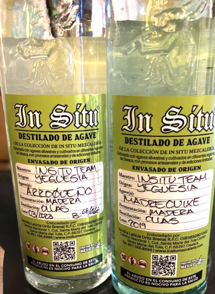 This mezcal label does not list a maestro mezcalero